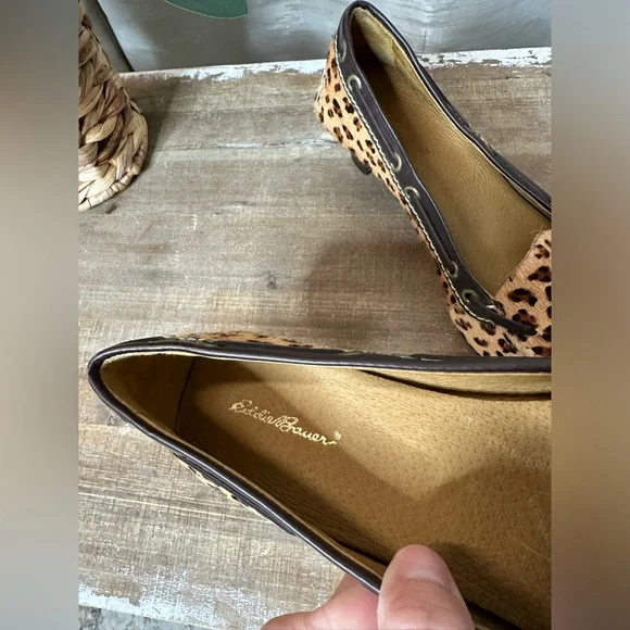 Eddie Bauer leopard print faux fur kitten heel leather pointy toed shoes w bow - Picture 4 of 15